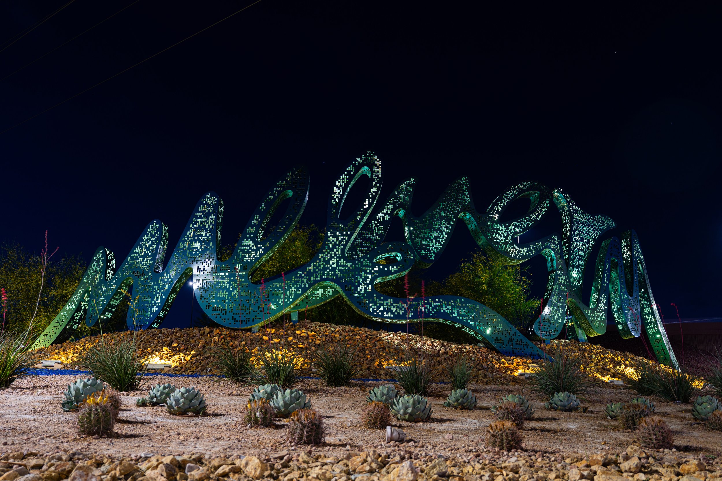 アート・デザイン・音楽  WATSON Search : Las Vegas Nevada Found Font | Neon Gateway — PUNCH Architecture